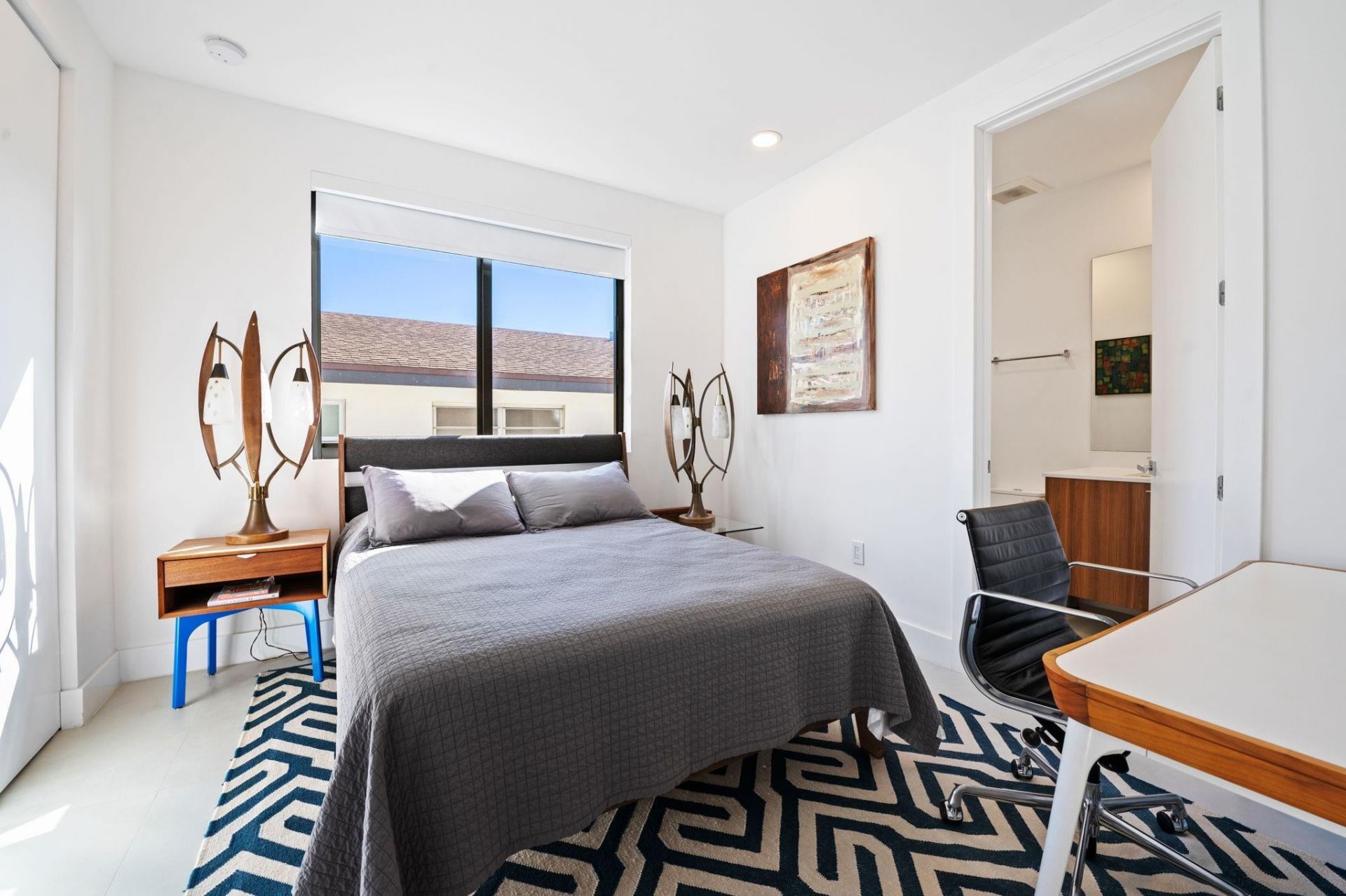 907 NE 16th Avenue, Fort Lauderdale, FL 33304 Photo