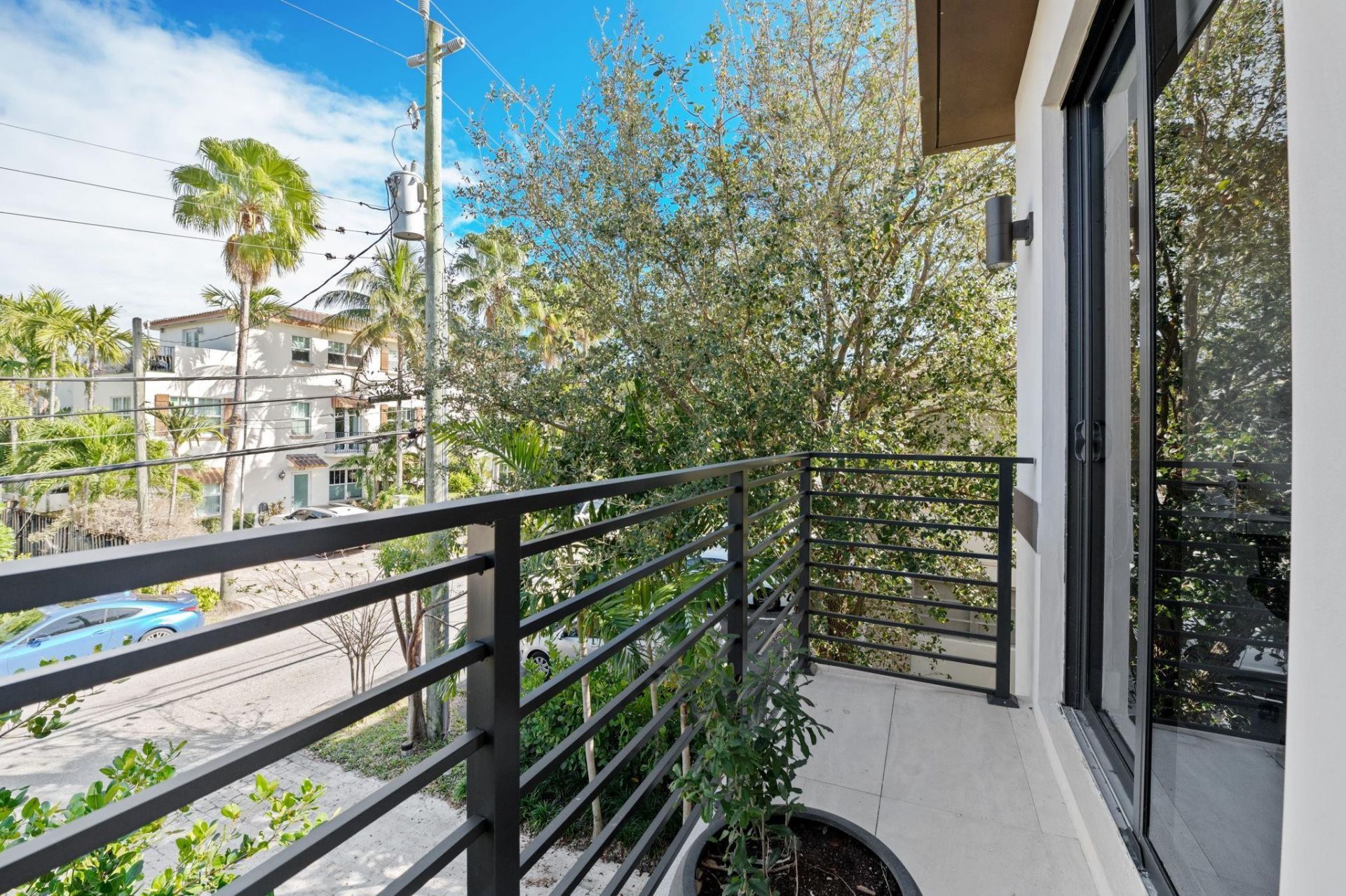 907 NE 16th Avenue, Fort Lauderdale, FL 33304 Photo