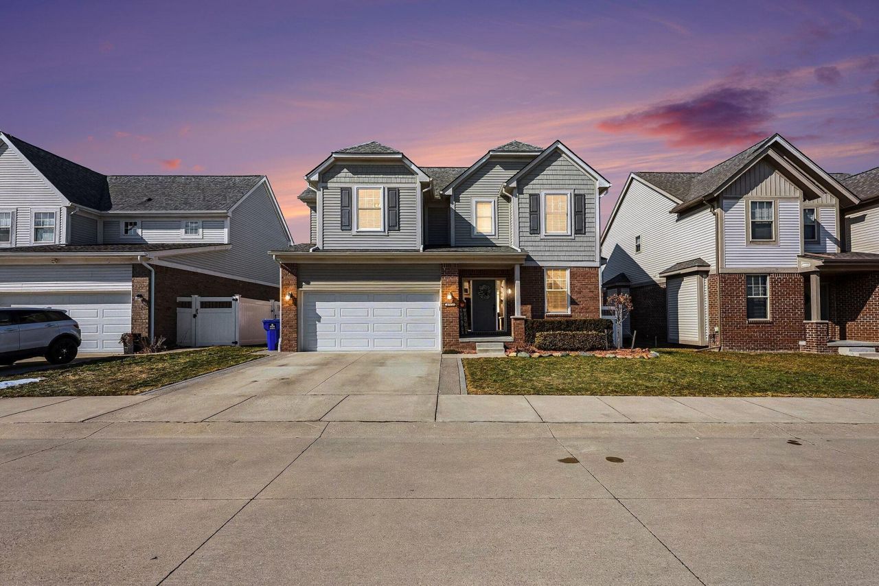 47571 Viola Lane, New Baltimore, MI 48047 Main Photo