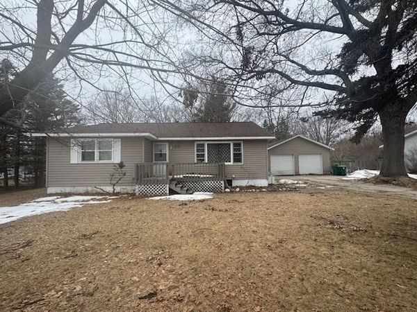 5123 Lakeview Street, Montague, MI 49437