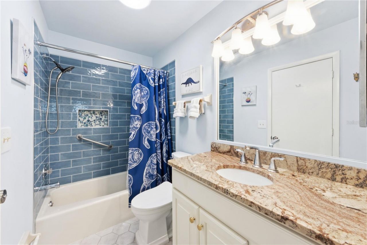 417 Poinsettia Road, Anna Maria, FL 34216 Photo