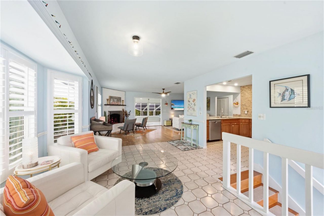 417 Poinsettia Road, Anna Maria, FL 34216 Photo