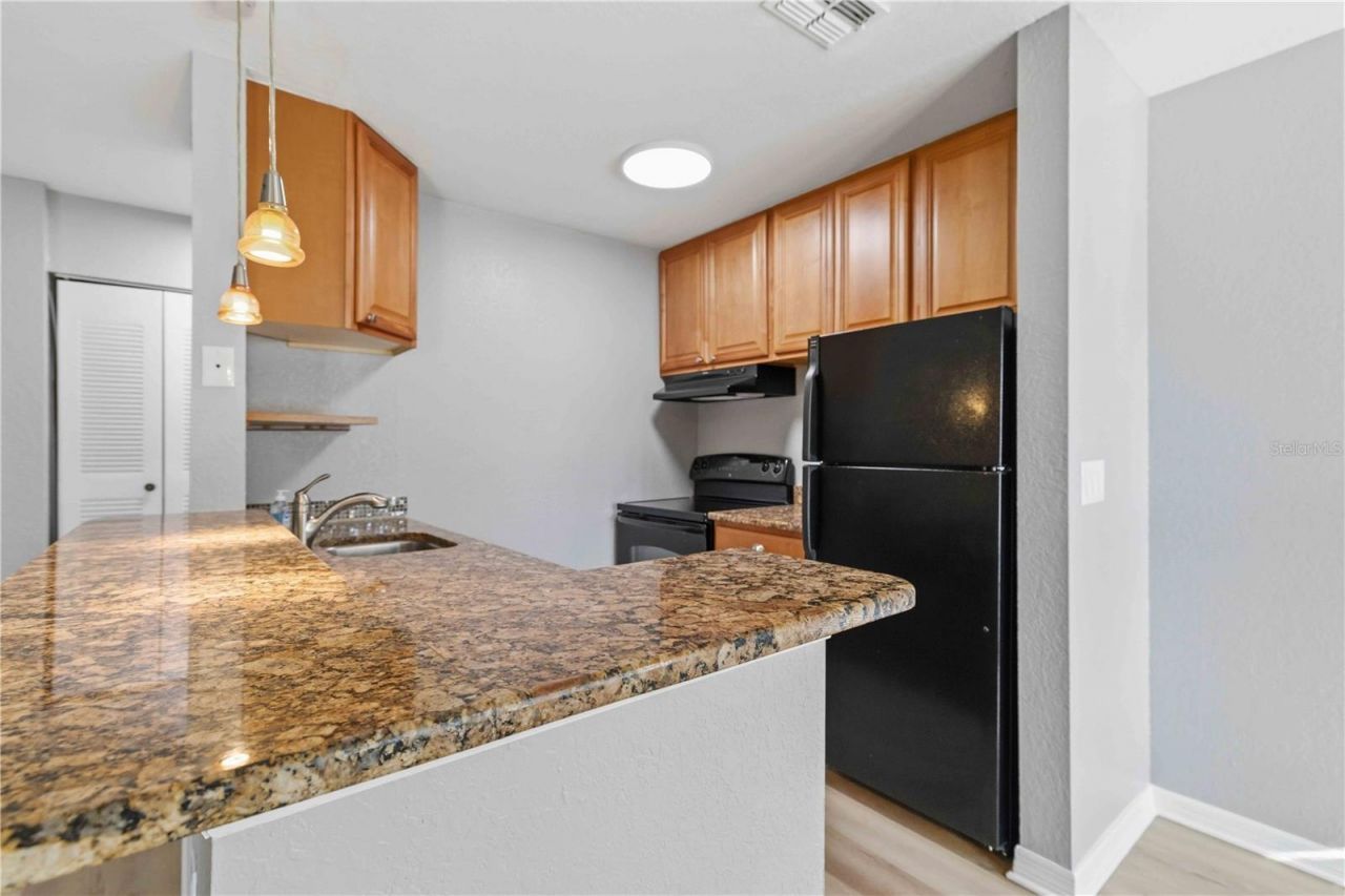 850 S Tamiami Trail , Unit 630, Sarasota, FL 34236 Photo