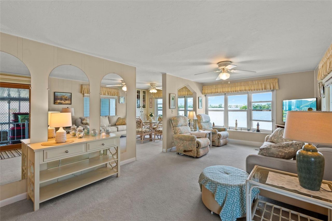 323 Terra Ceia Drive, Palmetto, FL 34221 Photo