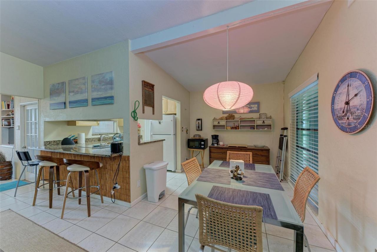 2886 Wood Street, Sarasota, FL 34237 Photo