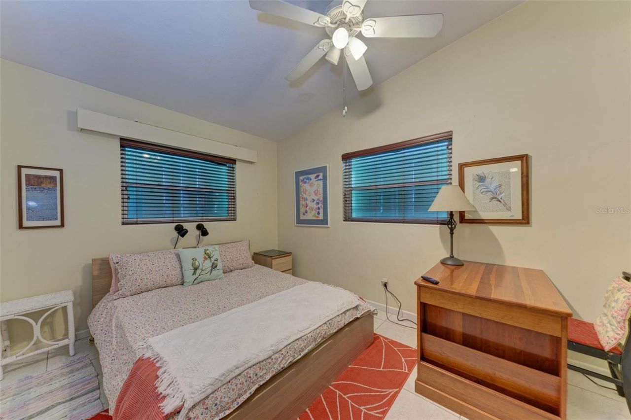 2886 Wood Street, Sarasota, FL 34237 Photo