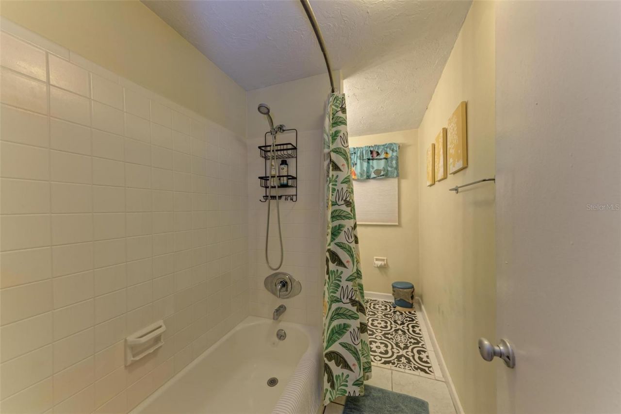 2886 Wood Street, Sarasota, FL 34237 Photo