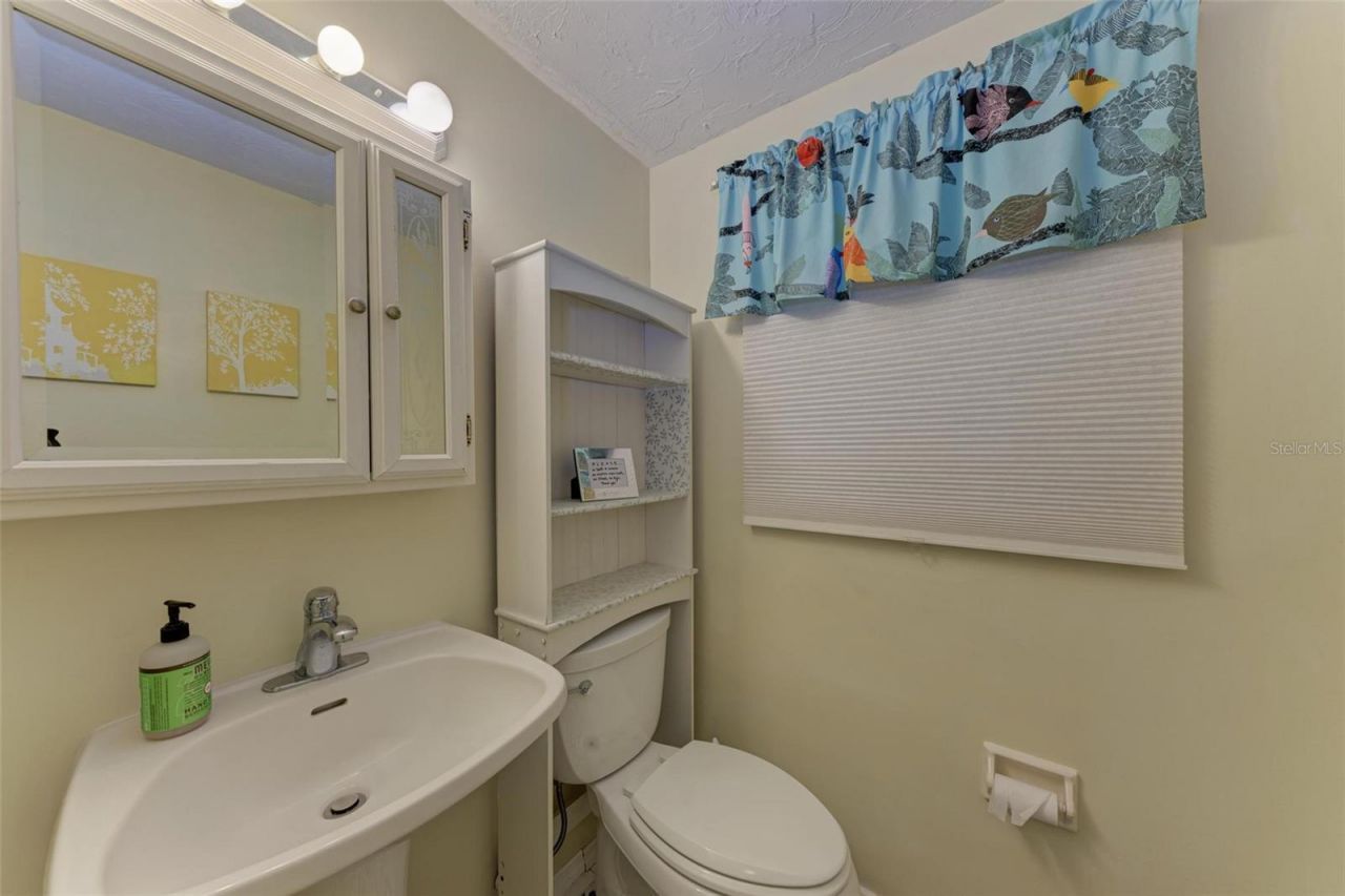 2886 Wood Street, Sarasota, FL 34237 Photo