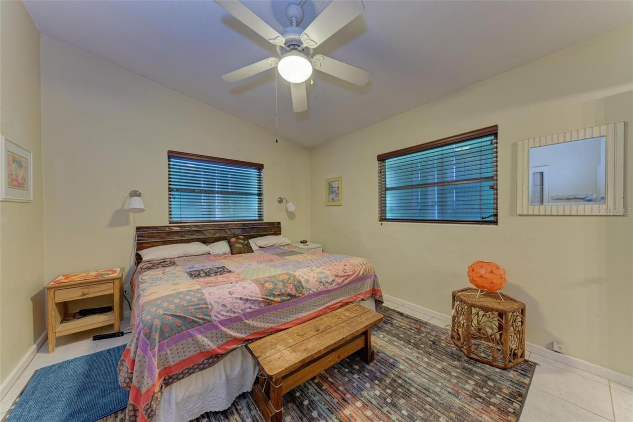 2886 Wood Street, Sarasota, FL 34237 Photo