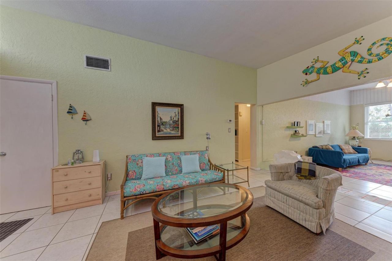 2886 Wood Street, Sarasota, FL 34237 Photo