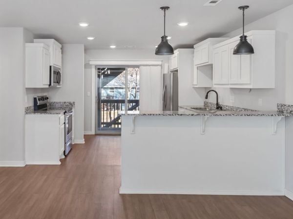 1986 N Bourbon Drive , Fayetteville, AR 72703