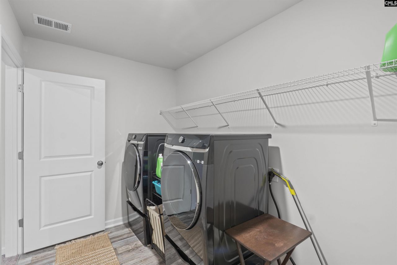 207 Belfast Way  Photo 33