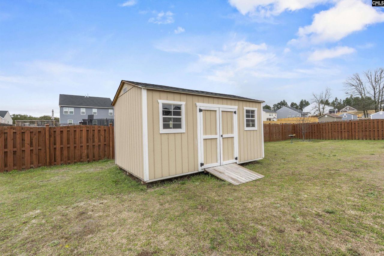 207 Belfast Way  Photo 36