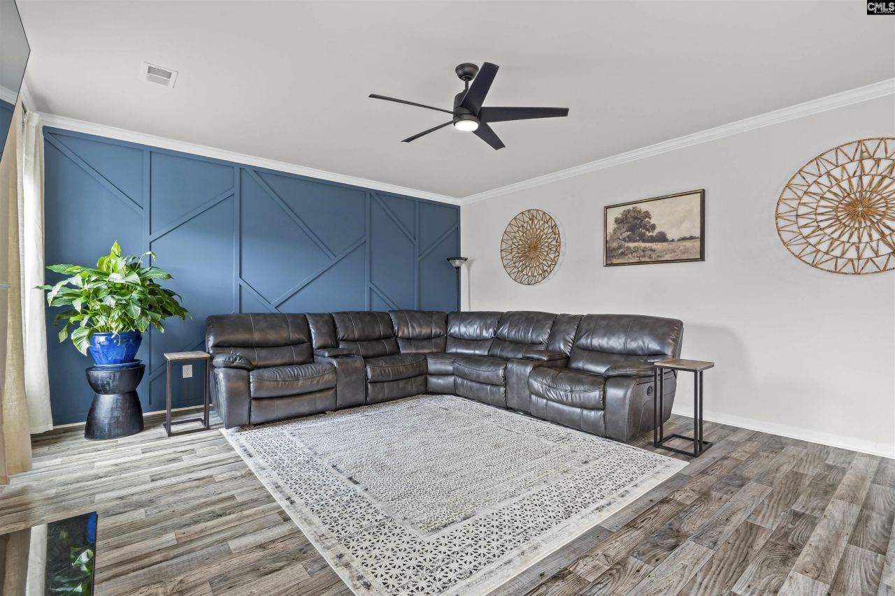 207 Belfast Way  Photo 8