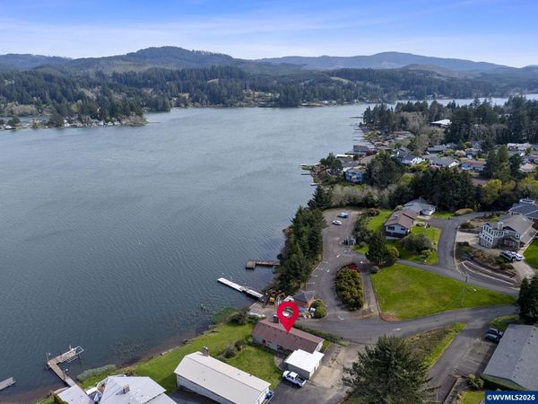 3401 NE Yacht Av, Lincoln City, OR 97367