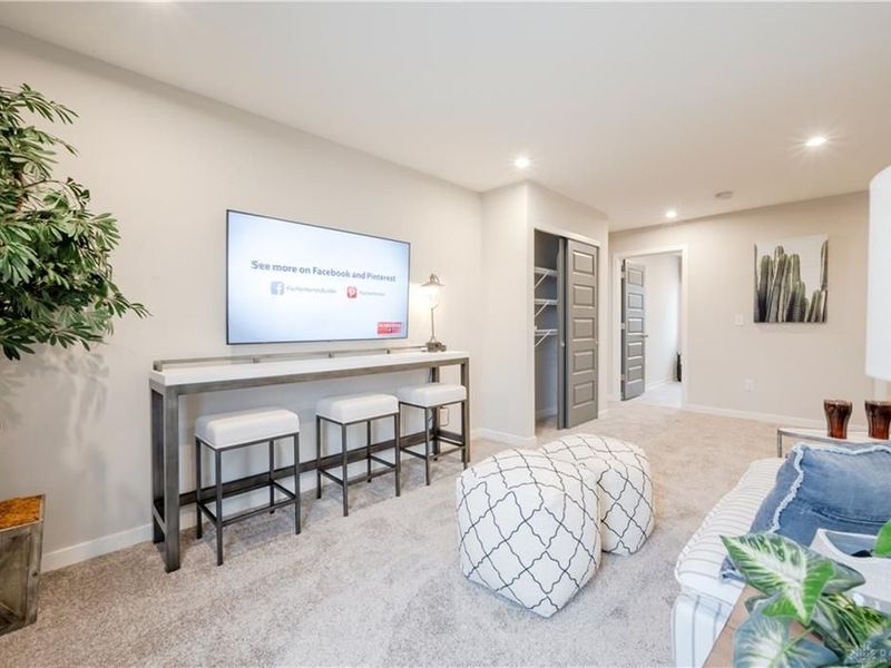 819 Hunters Run Drive, Brookville, OH 45309 Photo 12