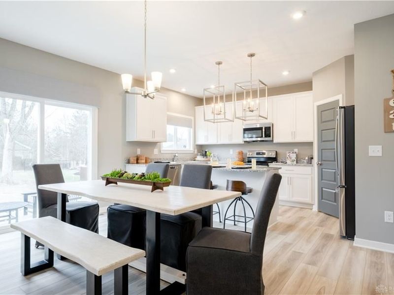 819 Hunters Run Drive, Brookville, OH 45309 Photo 14