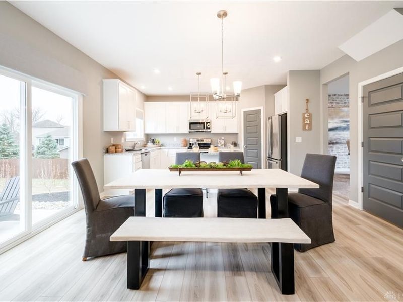 819 Hunters Run Drive, Brookville, OH 45309 Photo 16