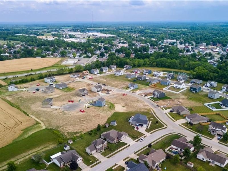 819 Hunters Run Drive, Brookville, OH 45309 Photo 27