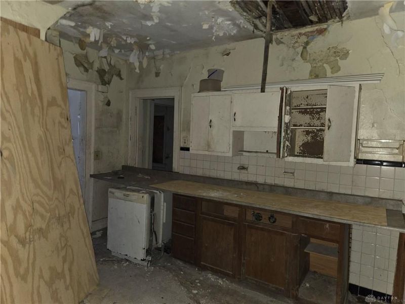 727 W High Street, Springfield, OH 45506 Photo 10