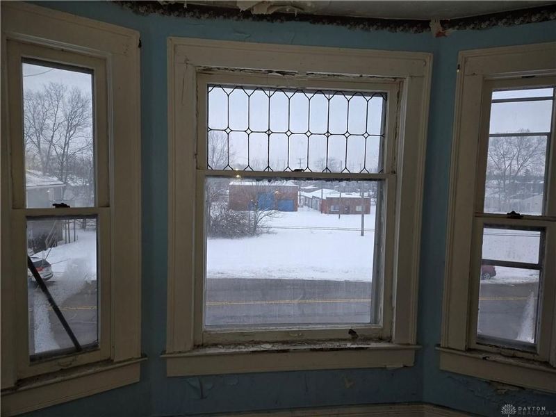 727 W High Street, Springfield, OH 45506 Photo 4