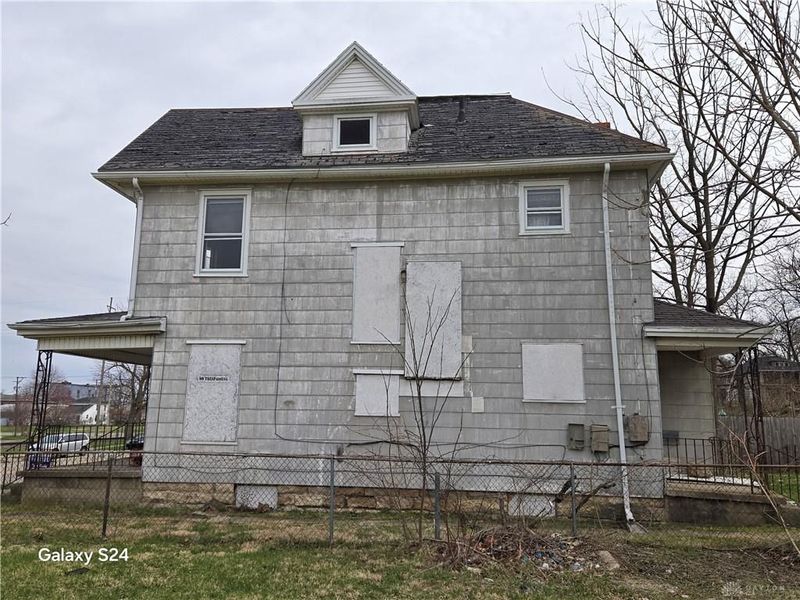 727 W High Street, Springfield, OH 45506 Photo 4