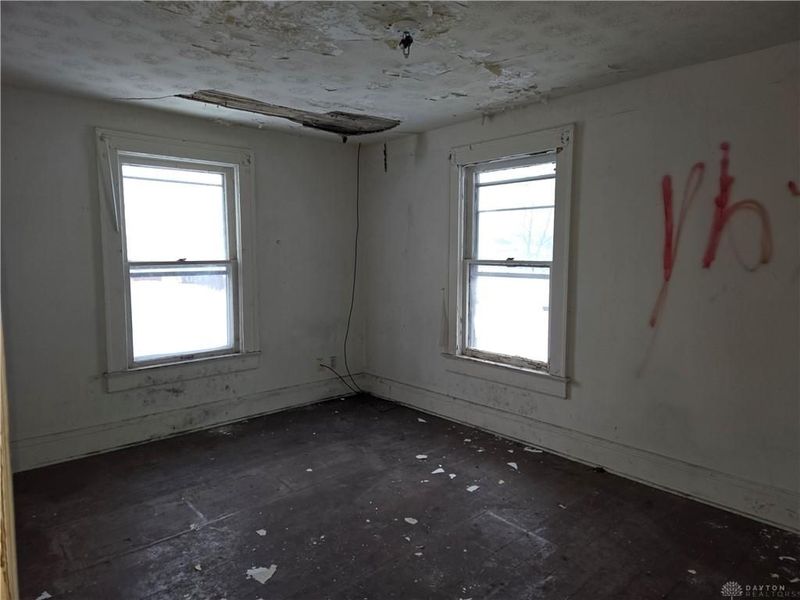 727 W High Street, Springfield, OH 45506 Photo 8