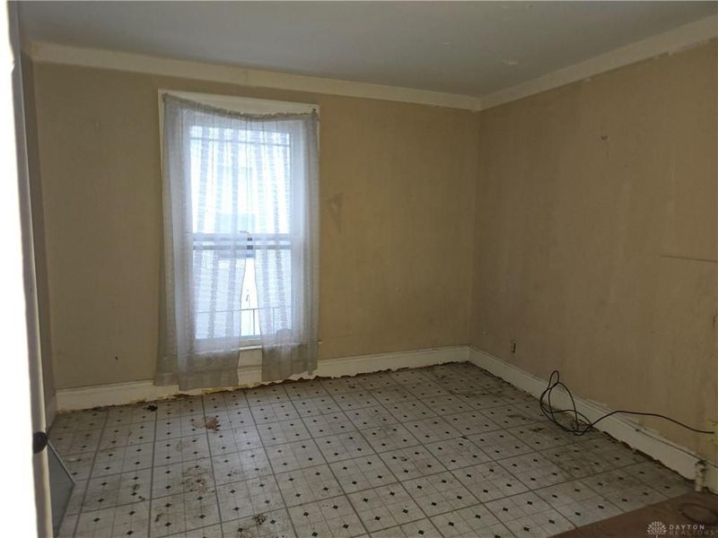 727 W High Street, Springfield, OH 45506 Photo 9