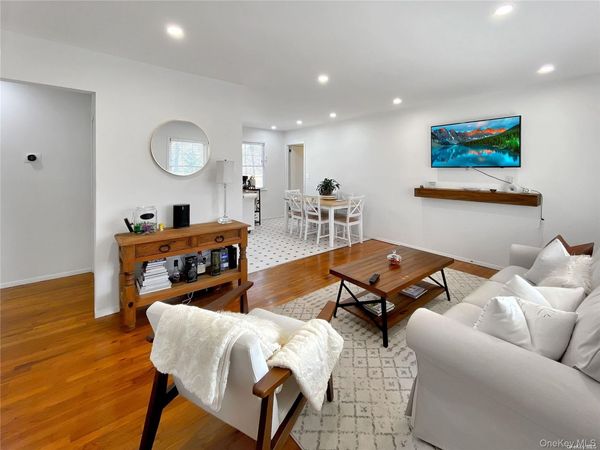 18 Old Riverhead Road , Hampton Bays, NY 11946