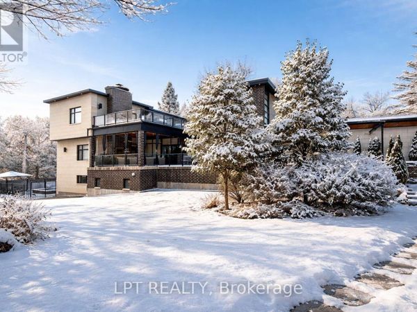 847 Walkley Road, Ottawa, ON K1V6R6