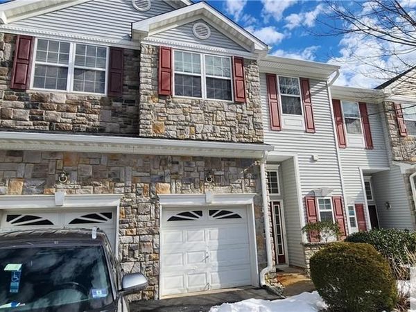 17 Rondell Lane , South Amboy, NJ 08879