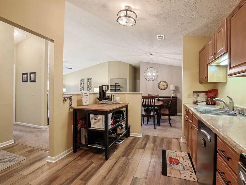 2284 Medlock Lane, Unit 208, Burlington, KY 41005 Photo 4