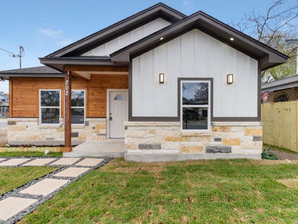 202 Segura, San Antonio, TX 78237
