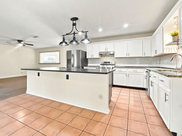 11438 Lima, San Antonio, TX 78213