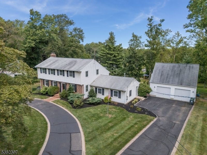 25 Fawn Dr, Raritan, NJ 08822 Main Photo