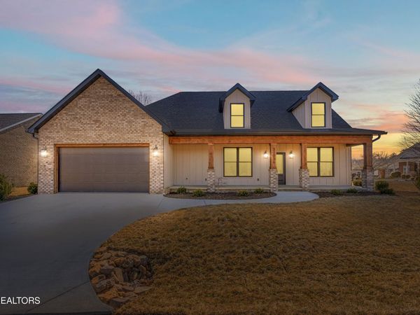 31036 Oberlin Lane, Glade Springs, VA 24340