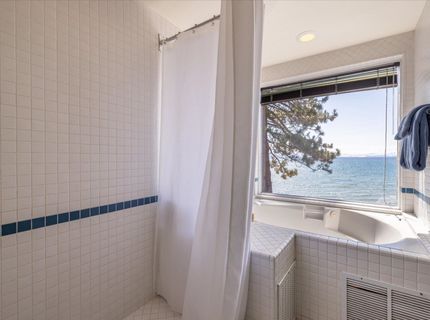 8000 North Lake Boulevard, Unit #4, Kings Beach, CA 96143 Photo