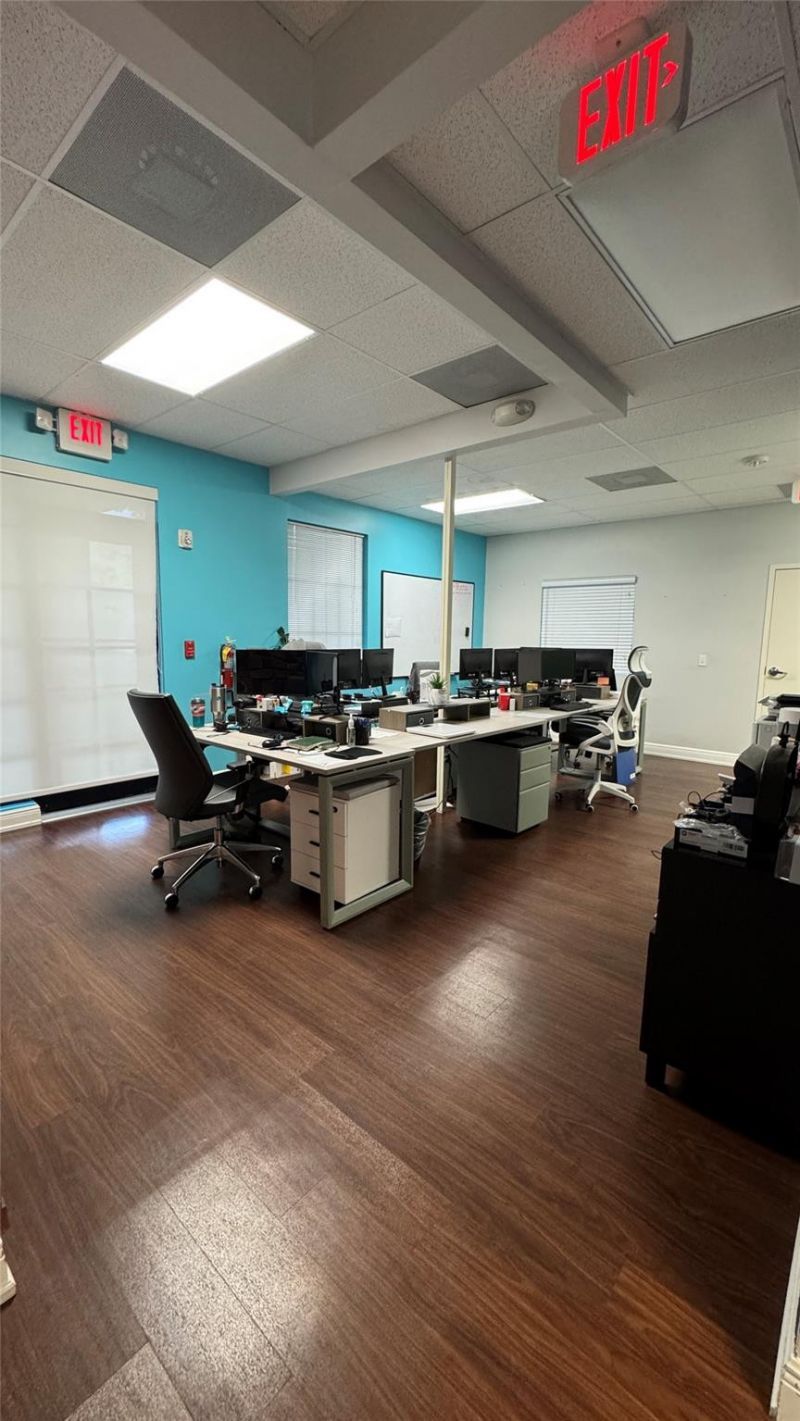 7451 Wiles Rd, Coral Springs, FL 33067 Photo