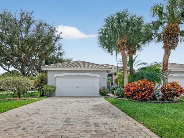 9848 Crescent View Drive S, Boynton Beach, FL 33437