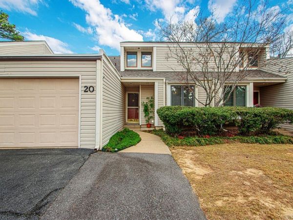 20 Fairway Woods Cir, Maumelle, AR 72113