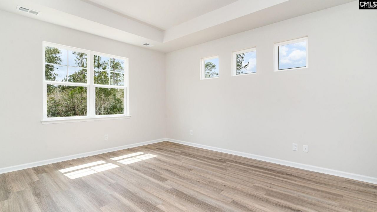 237 Livingston Woods Drive  Photo 12