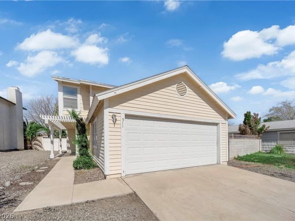 511 grimsby Avenue , Henderson, NV 89014
