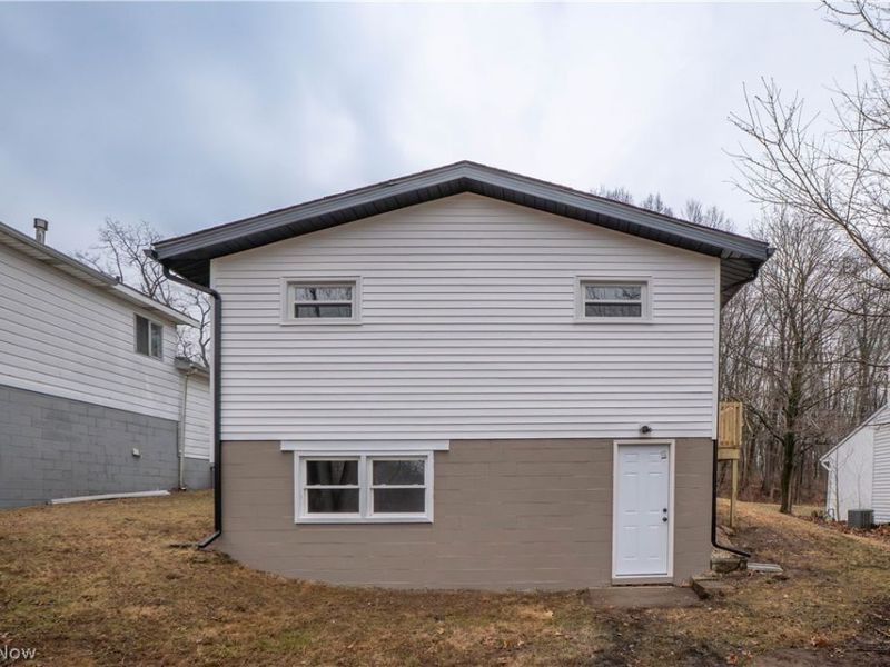 275 20th Street SE, Massillon, OH 44646 Photo 25