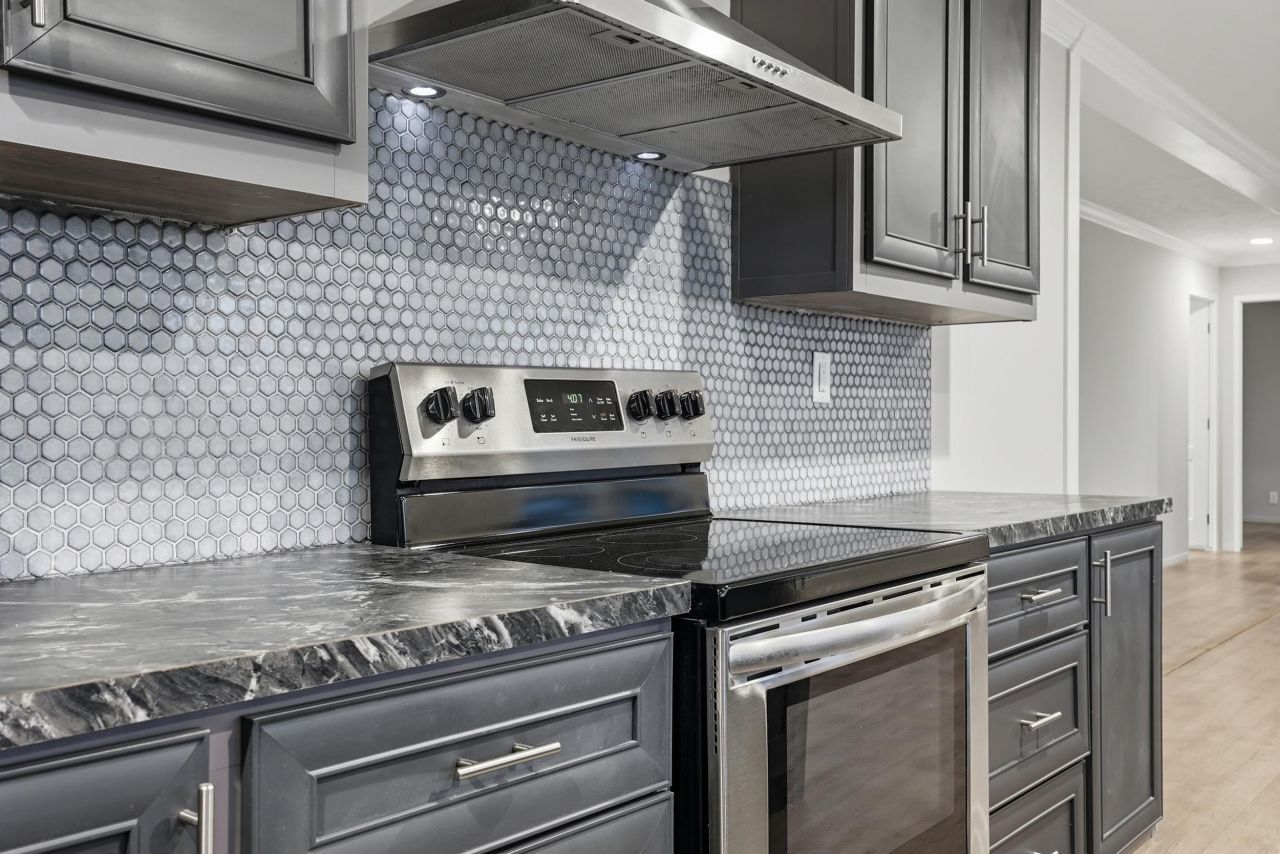 3288 Marshland Rd. Photo 15