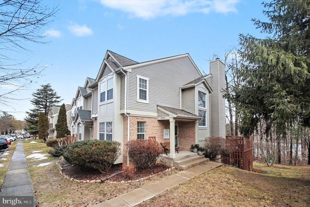 15795 Widewater Drive, Dumfries, VA 22025 Main Photo