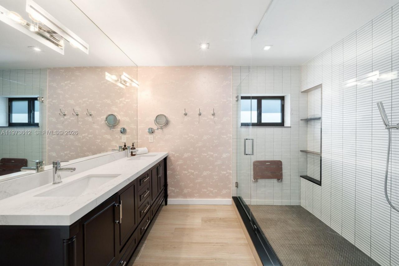 114 5th Dilido Ter , Miami Beach, FL 33139 Photo