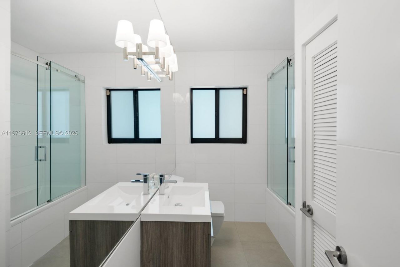 114 5th Dilido Ter , Miami Beach, FL 33139 Photo