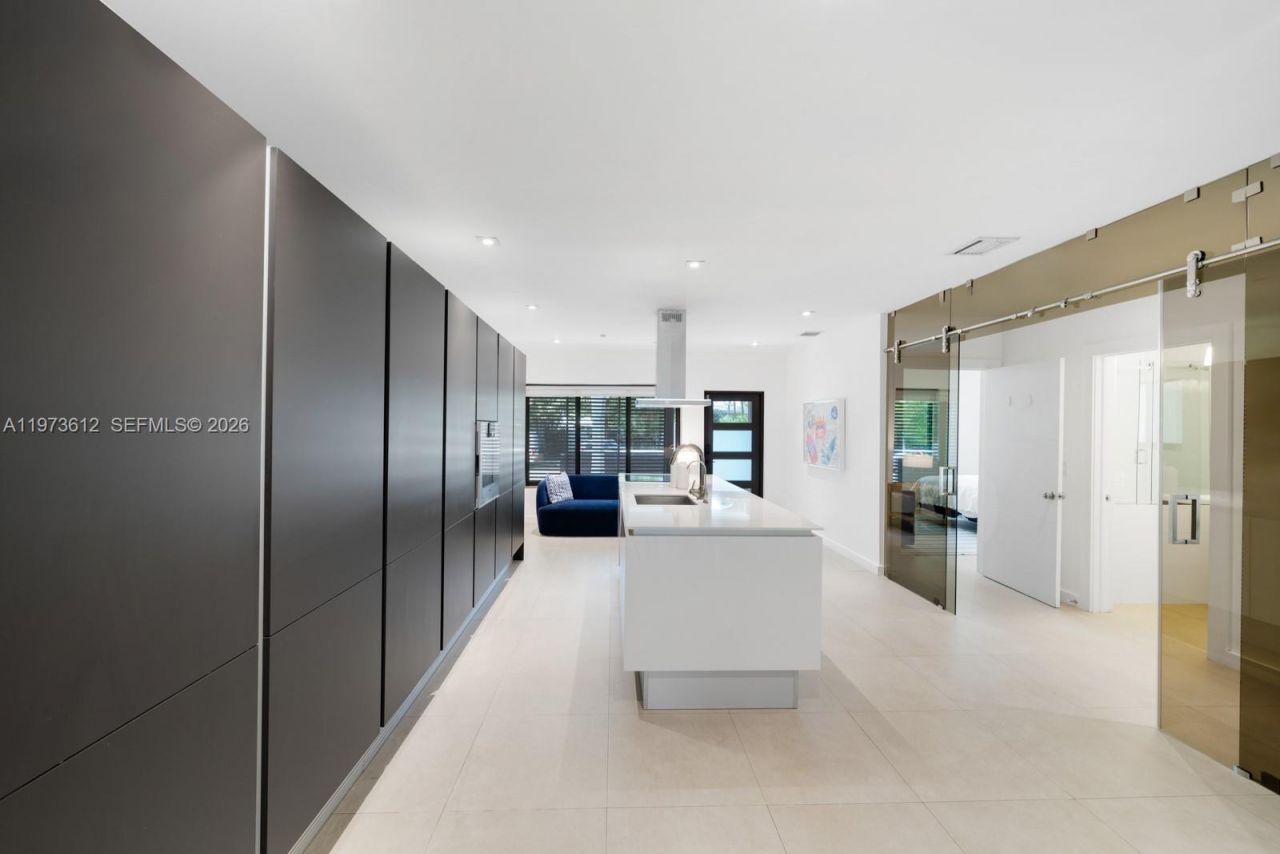 114 5th Dilido Ter , Miami Beach, FL 33139 Photo