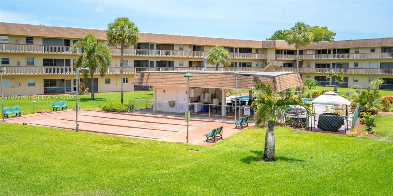 5300 Washington St , Unit T227, Hollywood, FL 33021 Photo