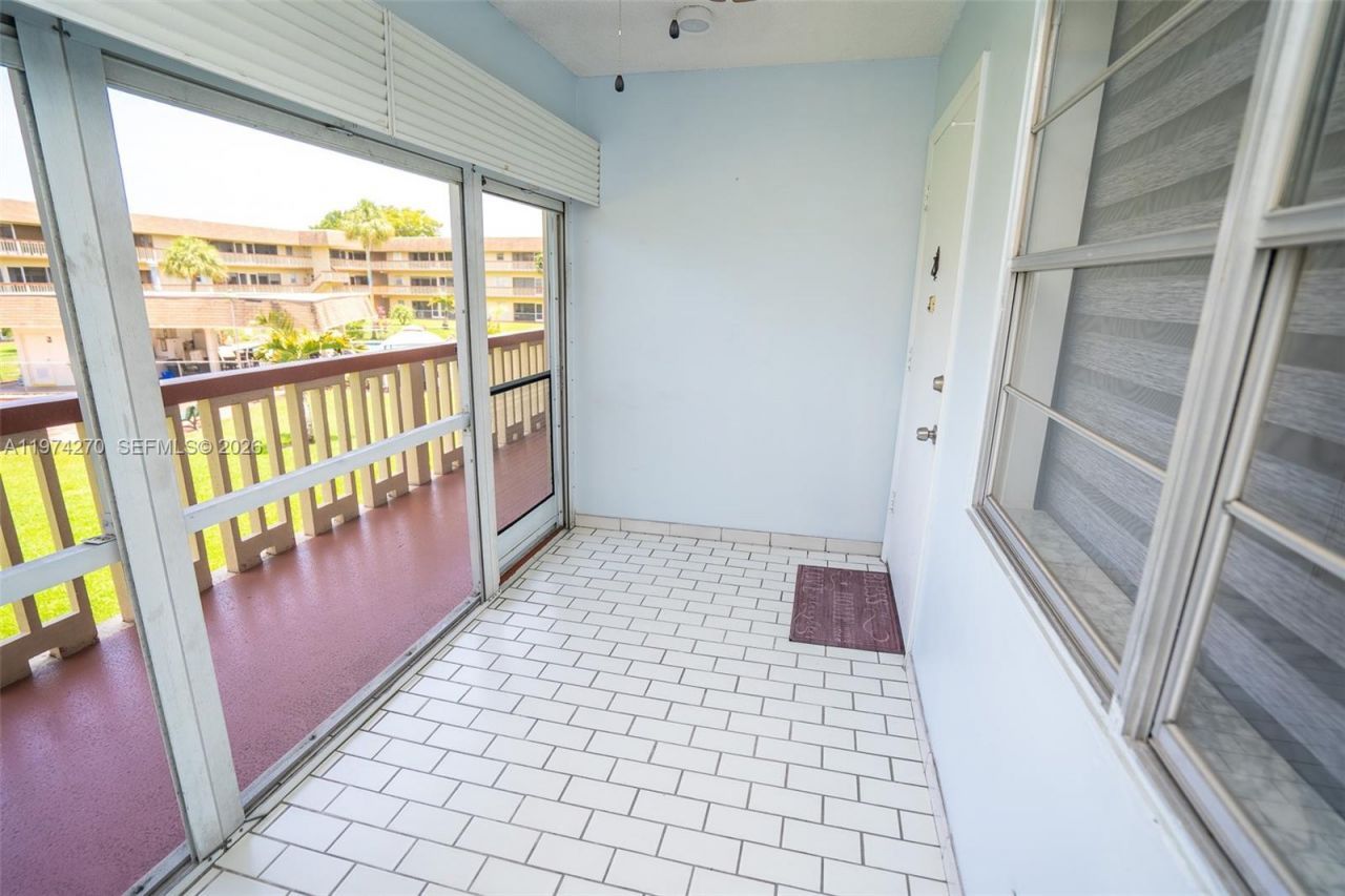 5300 Washington St , Unit T227, Hollywood, FL 33021 Photo